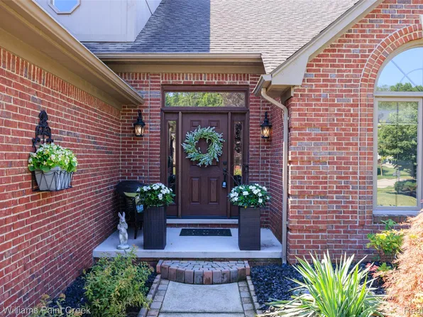 14092 Middlebury Dr, Shelby Township, MI 48315