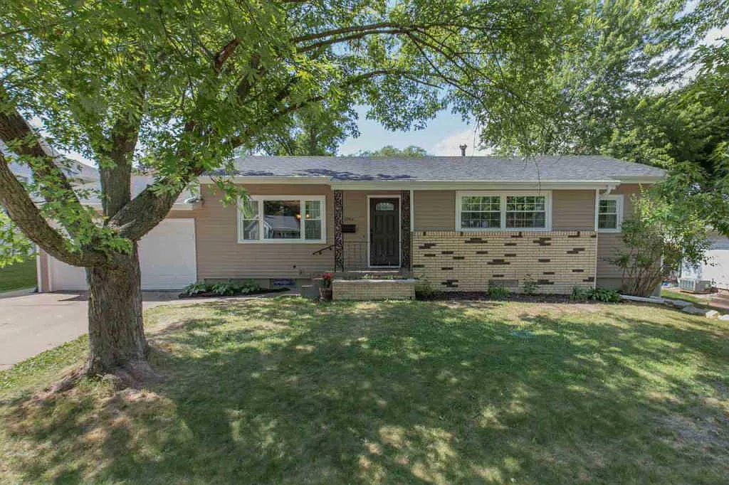 2700 34th Avenue Ct photo 1