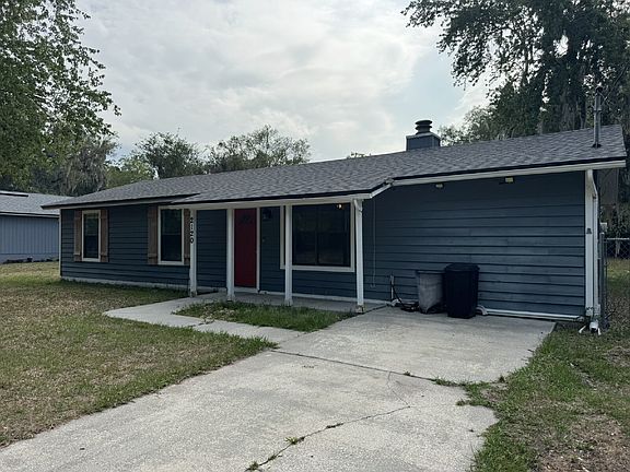 4th image of 2120 Blair Rd