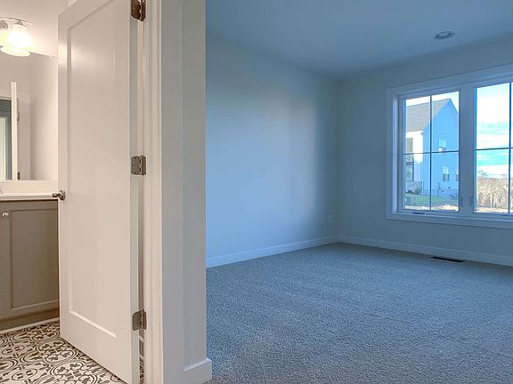 5th image of 6006 Duvalls Forest Dr Unit 38