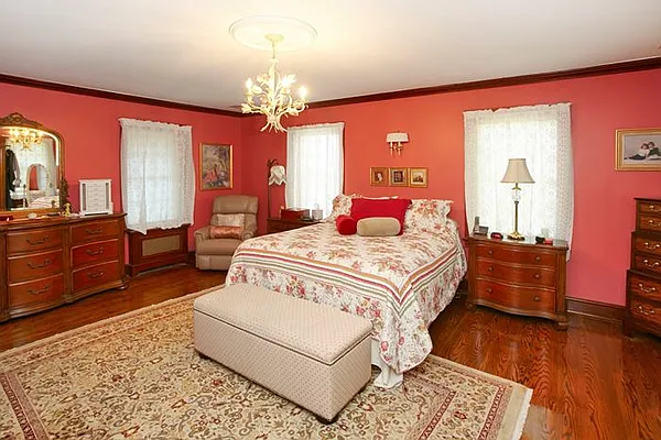 Sold by Madeleine Realty Ltd. | media 18