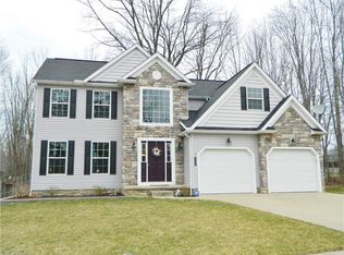 5369 Winding Creek Dr, Ravenna, OH 44266