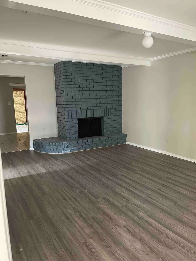 Duplex in Desoto — Photo 3