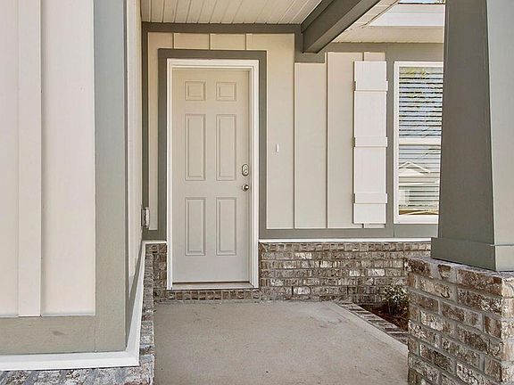 2nd image of 670 Riverwalk Cir