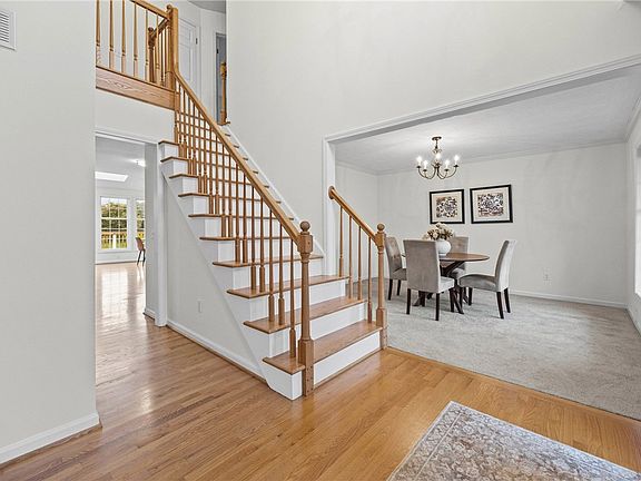 2nd image of 6872 Chestnut Hl