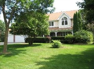 9708 Bonner Ln, Spring Grove, IL 60081