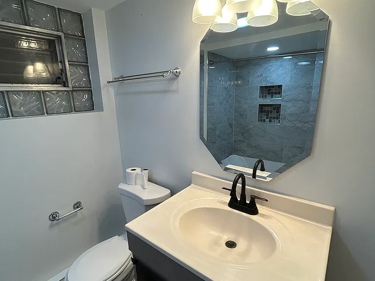 710 Sibley Blvd #1 — Photo 2