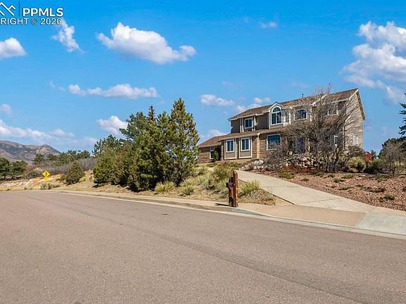 2nd image of 1165 Golden Hills Rd