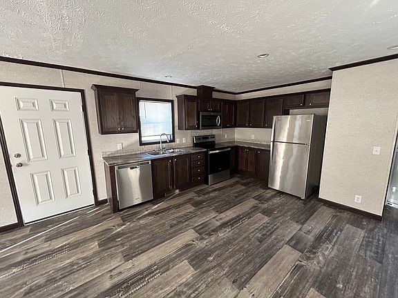 3rd image of 673 Armstrong St Lot 62