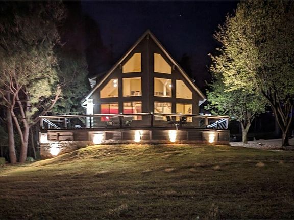 3rd image of 76 Mayfair Dr