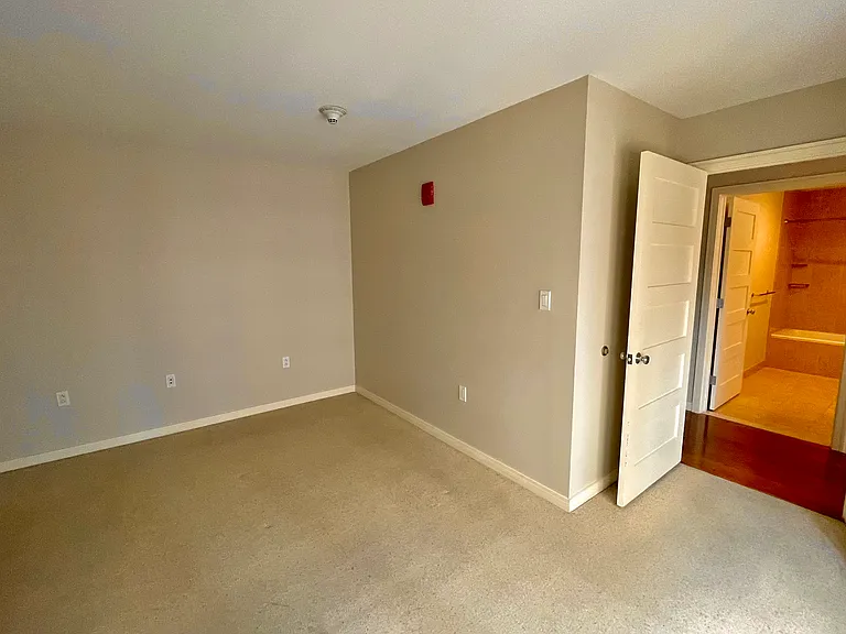 200 Exchange St — Photo 19