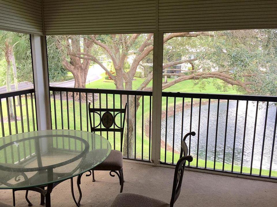 Home For Sale In Hunters Run