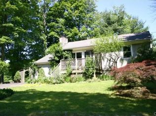 2 Highcliff Ter, Ridgefield, CT 06877