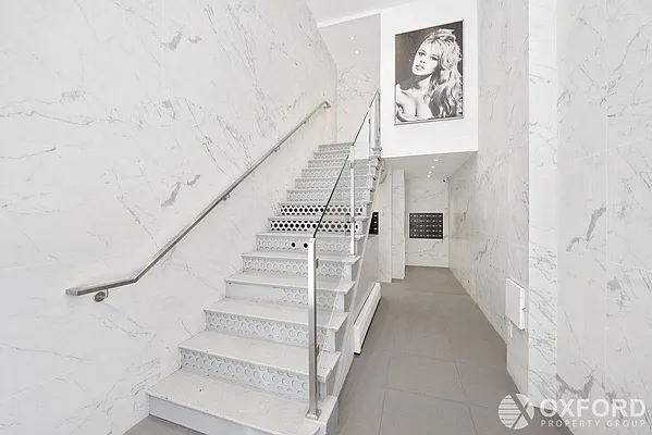 Rented by Oxford Property Group | media 18