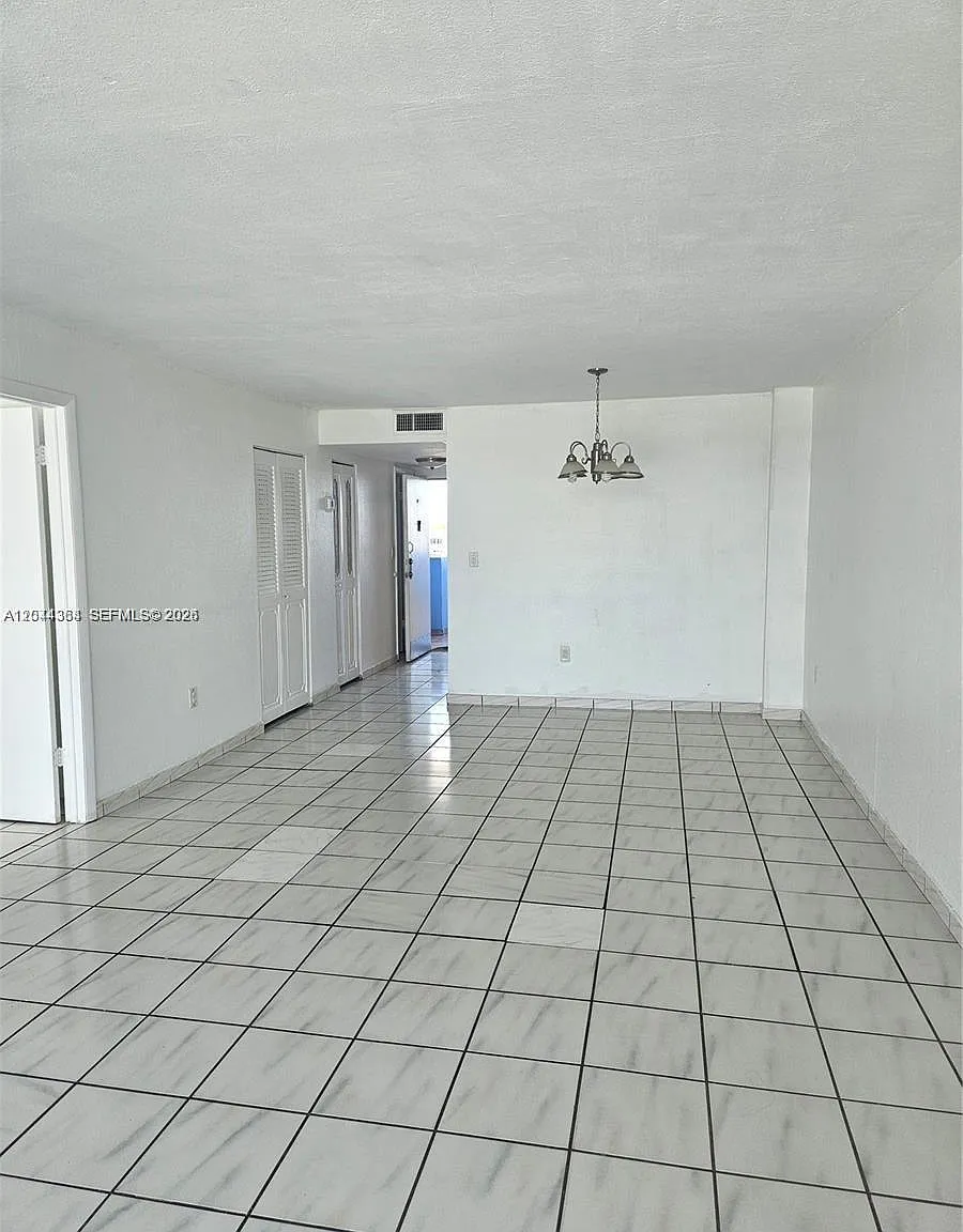 Byron Beach Condo — Photo 3
