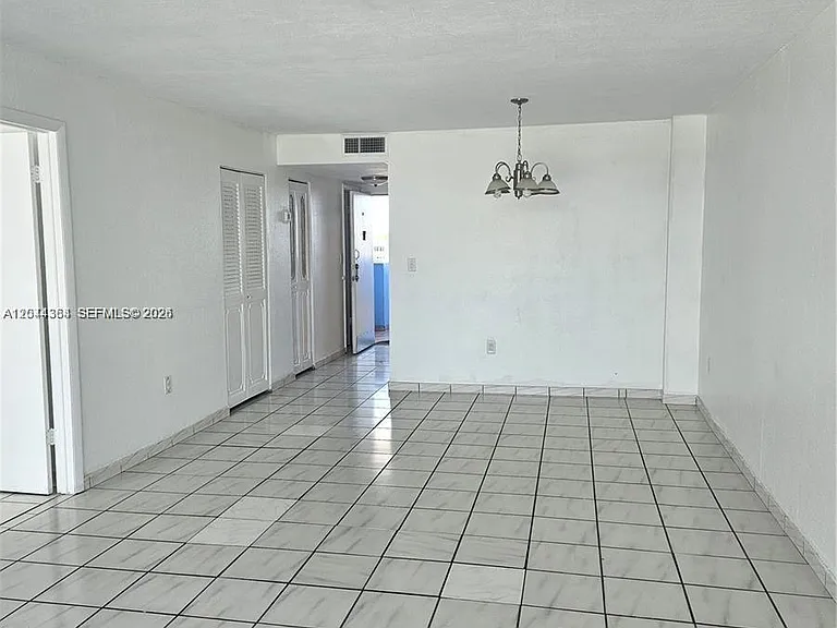 8340 Harding Ave #504 — Photo 3