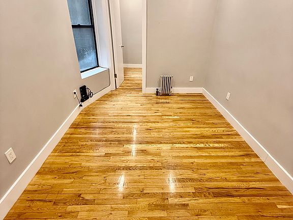 3rd image of 124 E 102nd St APT 10