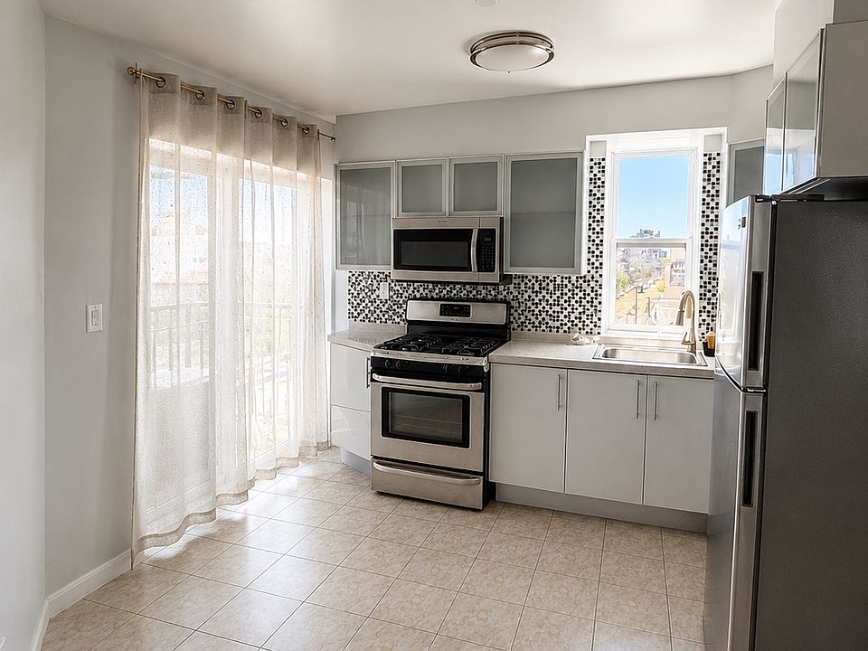 1st image of 3364 Guider Ave #5
