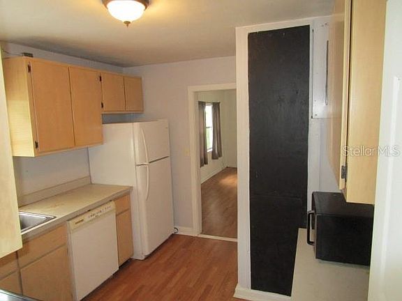 3rd image of 2507 Golf Dr