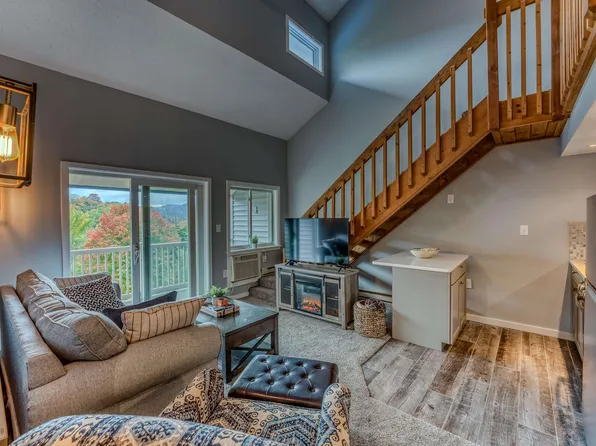 36 Lodge Road #C306, Lincoln, NH 03251