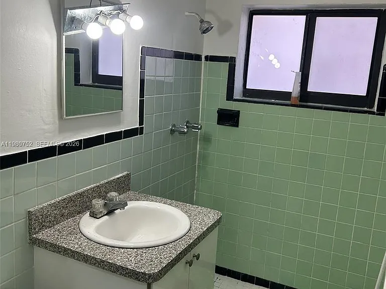 34 W 31st St #4 — Photo 8