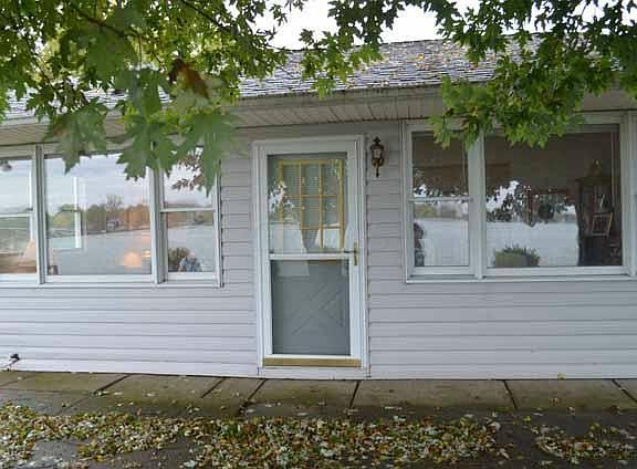 3rd image of 3527 Sellers Dr NE