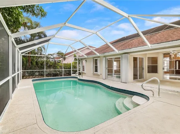 2053 E Crown Pointe BLVD, NAPLES, FL 34112