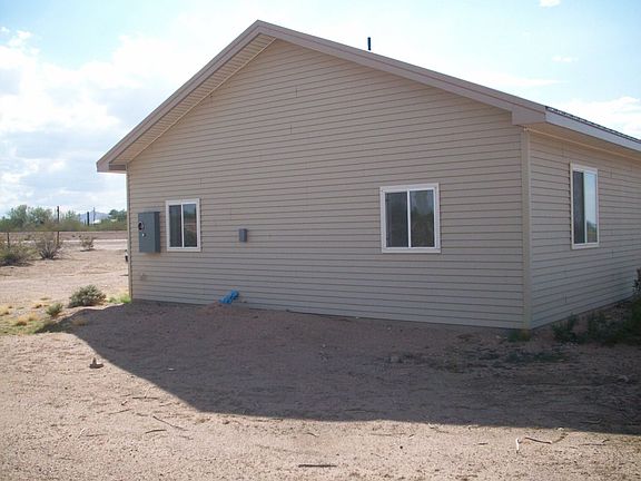 2nd image of 781 S MORALES Drive