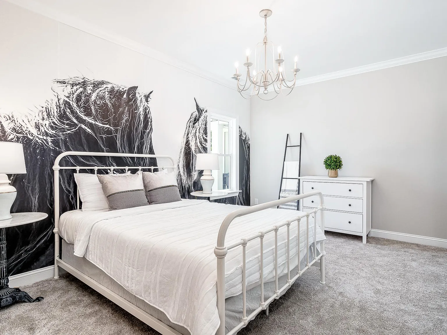 3 bed, 1380 sqft, $2,500 — Photo 1
