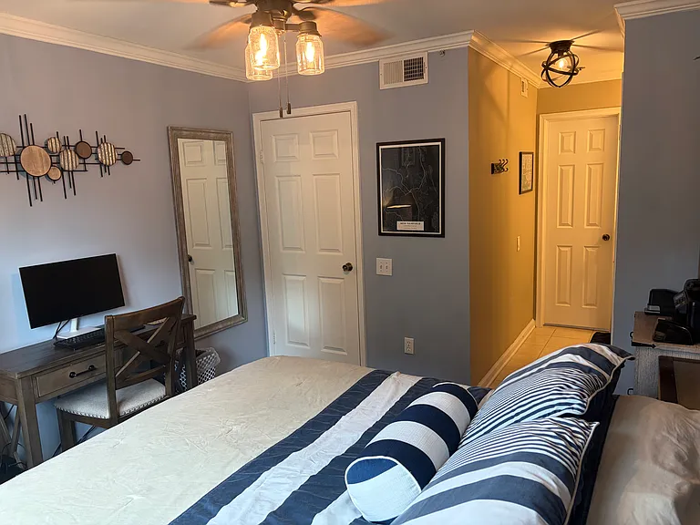 3313 Wyndham Cir #1220 — Photo 3