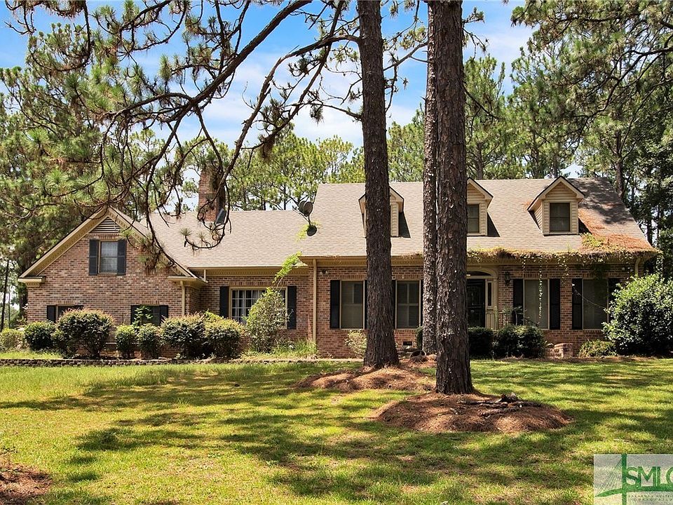 1st image of 300 Pinewood Drive