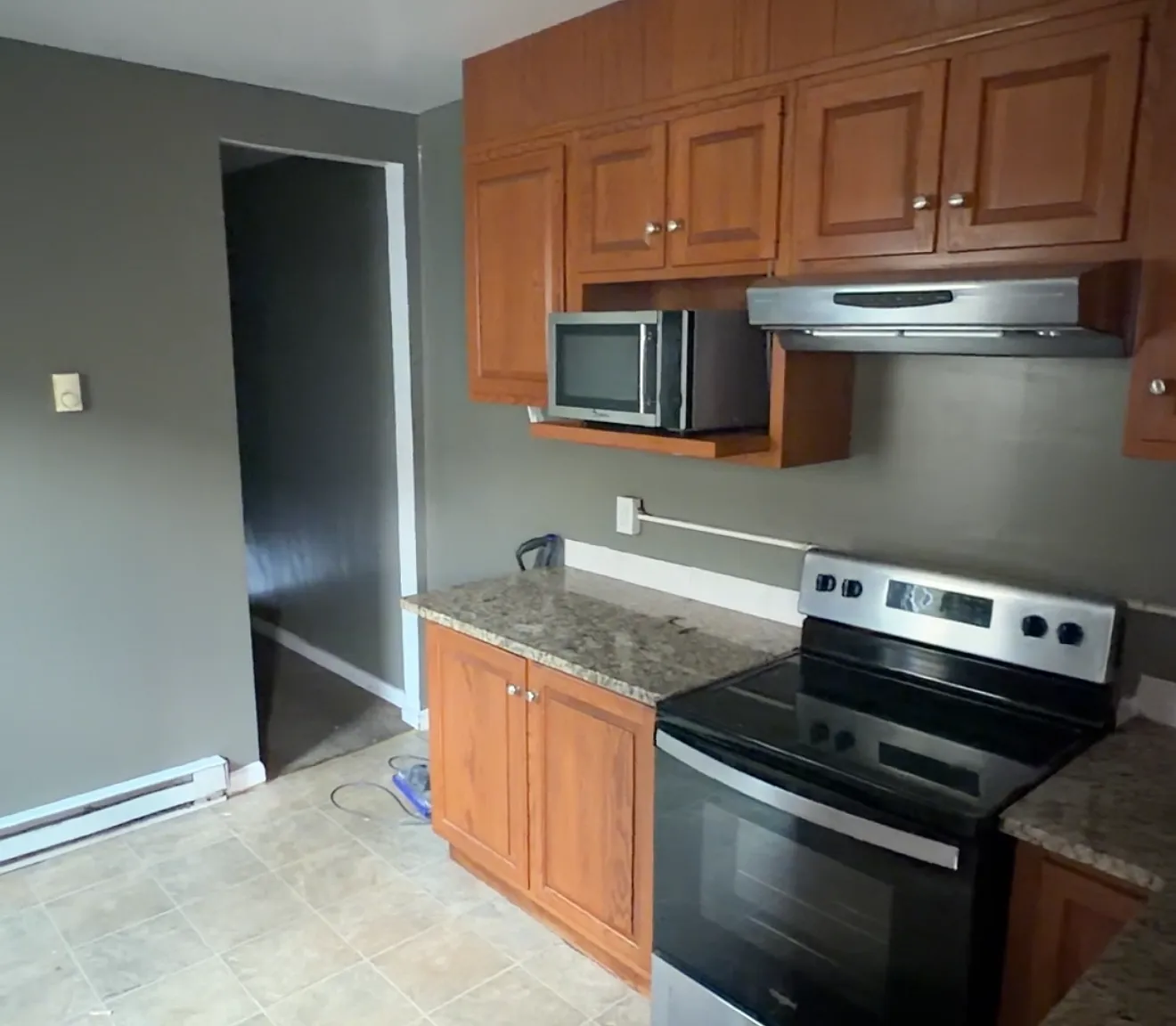 3 bed, $1,100 — Photo 3