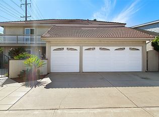 2302 N Linwood St, Santa Ana, CA 92705
