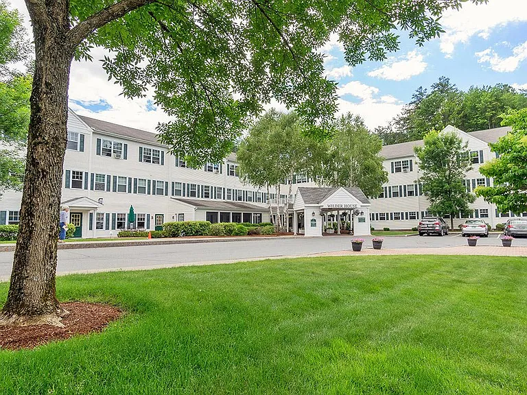 Quail Hollow Senior Living Community — Photo 13