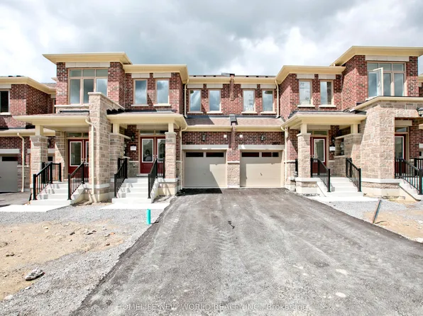 2970 Gatestone Path, Pickering, ON L1X 0J9