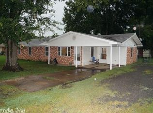 1102 Locust St, Beebe, AR 72012