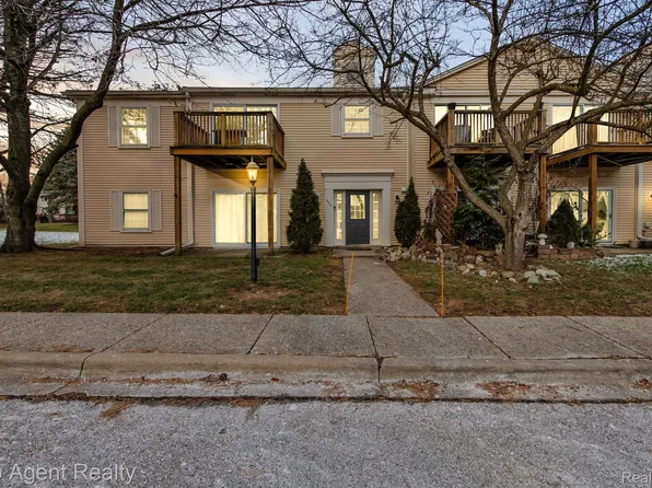 924 Chestnut Hill Dr APT G, Auburn Hills, MI 48326