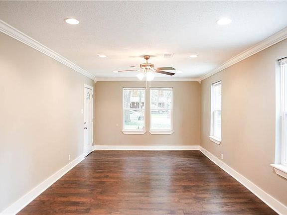 4th image of 2619 Aster St