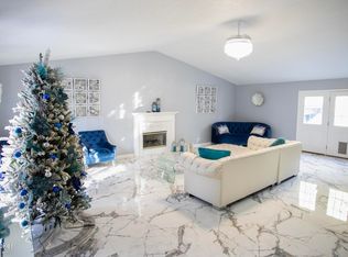 6707 Brook Bend Way, Louisville, KY