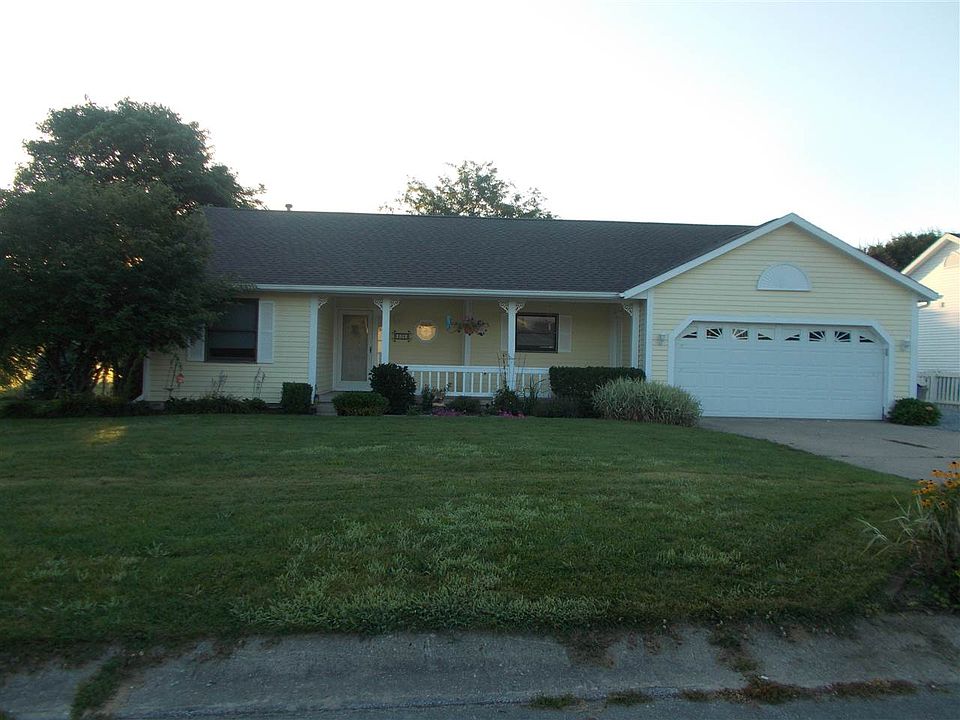 1st image of 306 N Maude Dr E