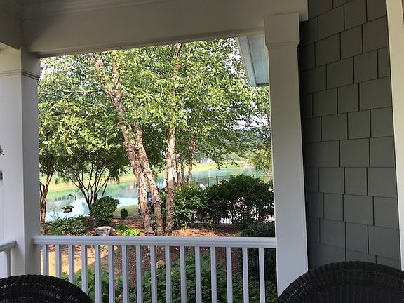 4th image of 772 Black Creek Dr