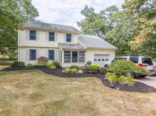 20 Walter Ave, Eatontown, NJ 07724