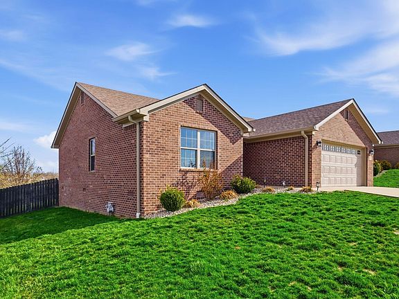 4th image of 307 Wyldwood Way