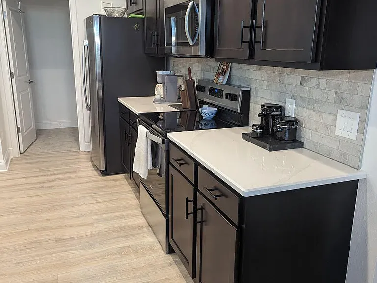 8806 Attitude Ave — Photo 7