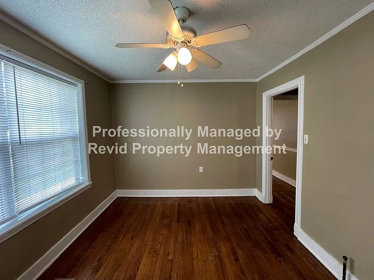3560 Stuart Rd — Photo 5