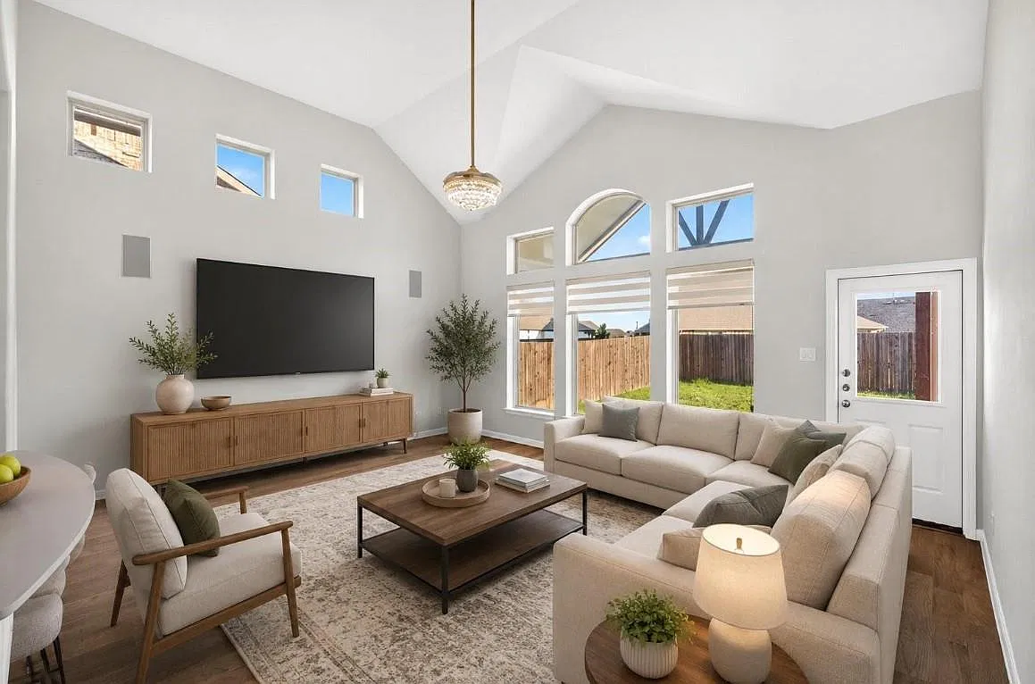 4 bed, 2707 sqft, $3,000 — Photo 4