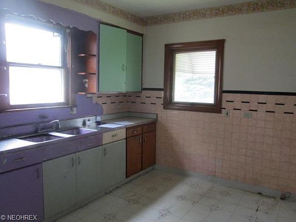 4th image of 3756 Washington Park Blvd