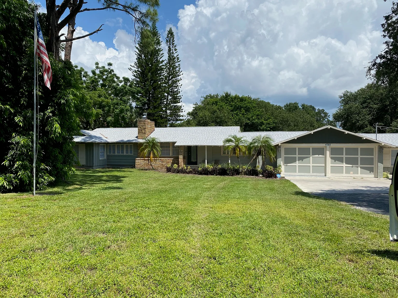 5 bed, 3200 sqft, $15,000 — Photo 1
