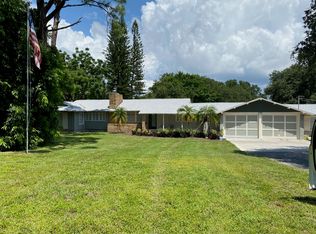 4765 Riverwood Cir, Sarasota, FL 34231