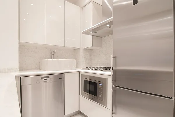 Rented by WAM Partners - William Moses Co. | media 47